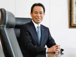 Konica Minolta CEO Shoei Yamana takes big dive
