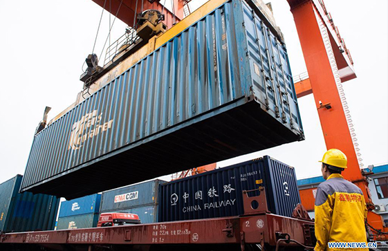 China Foreign Trade Continues to Grow in June